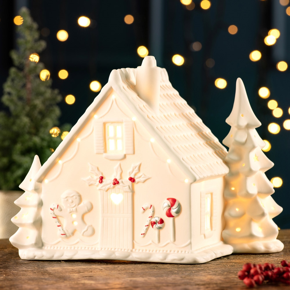 Belleek Living Gingerbread House Luminaire Skellig Gift Store Waterville